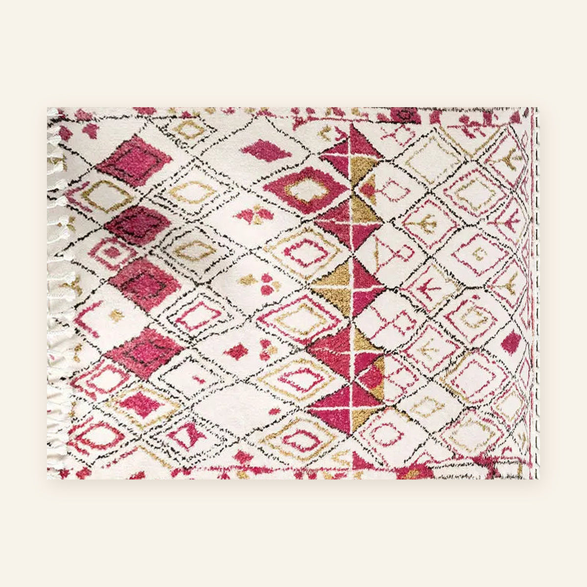 Tapis berbère coloré Arinas, écru et framboise, vu à plat