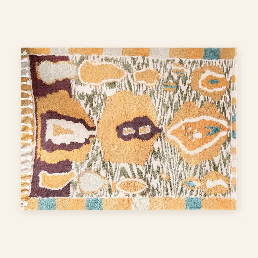 Tapis berbère coloré Tunaruz, moutarde et brun, vu à plat