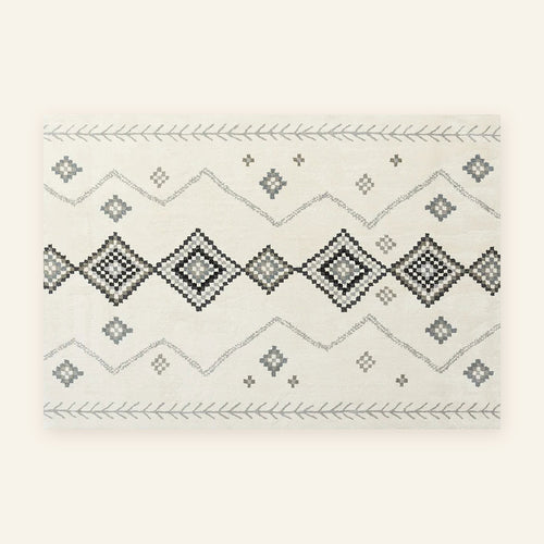 Tapis Beni Ouarain Taysa, écru à losanges gris, vu à plat